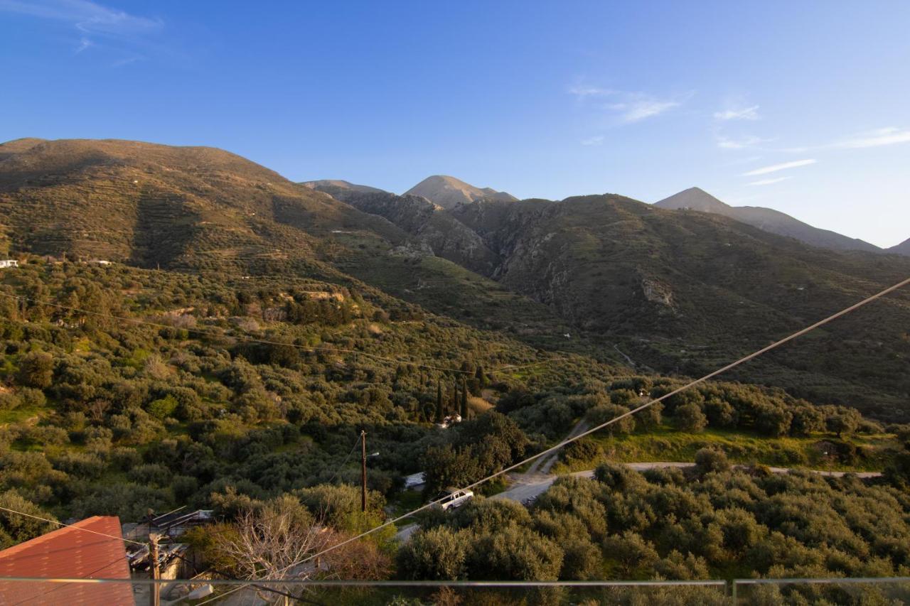 The Mountain House - Authentic Cretan Hideaway - Breathtaking And Nature Views Tourloti Bagian luar foto