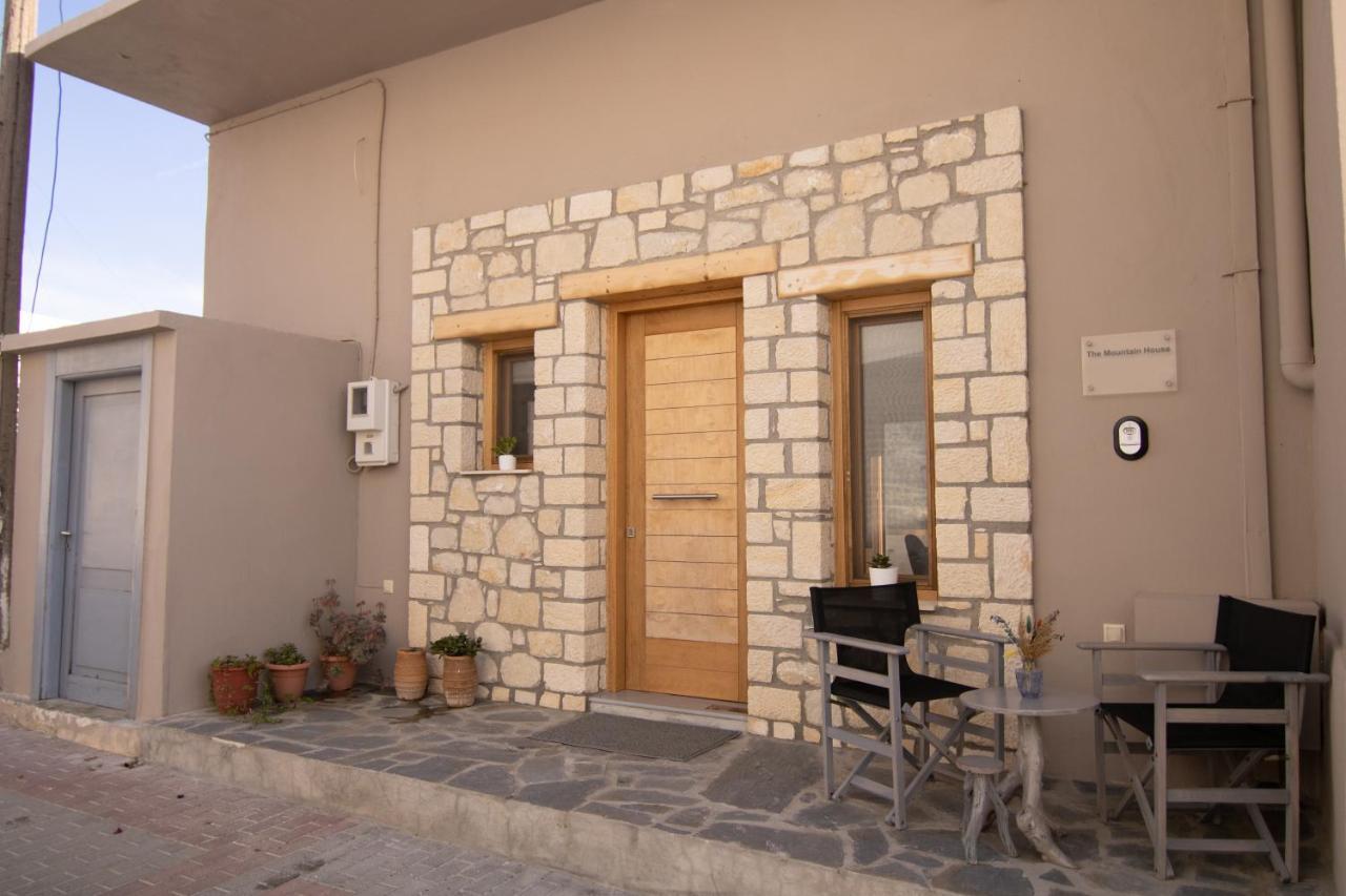 The Mountain House - Authentic Cretan Hideaway - Breathtaking And Nature Views Tourloti Bagian luar foto