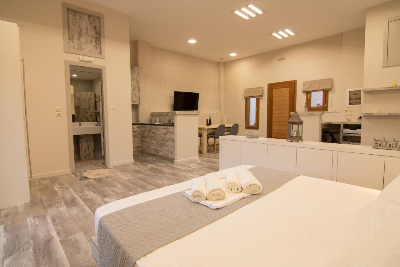 The Mountain House - Authentic Cretan Hideaway - Breathtaking And Nature Views Tourloti Bagian luar foto
